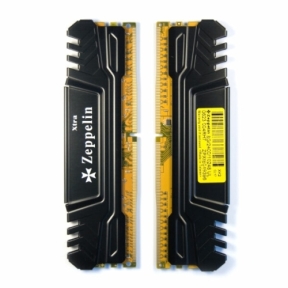 Kit Memorie Zeppelin Xtra ZE-DDR4-16G2400-RD-KIT, 16GB, DDR4-2400 MHz, CL 17, Dual Channel