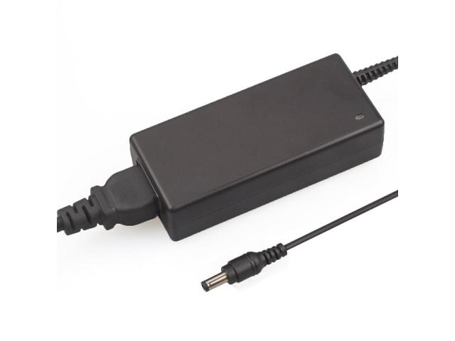 Alimentator SMPS (sursa alimentare in comutatie) AC/DC 12V 4A (4000mA) pentru camere cu mufa 5,5x2,5mm HCT HCT014-036