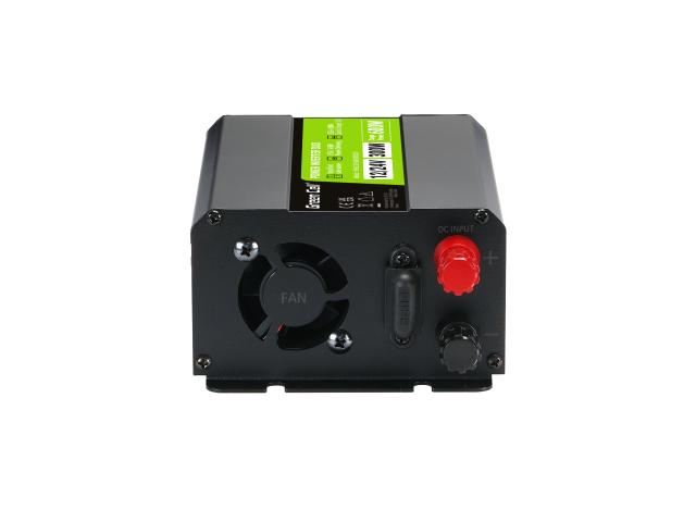 Green Cell® Wechselrichter Spannungswandler 12V auf 230V 300W/600W