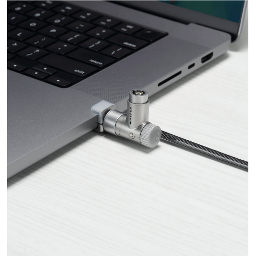 MACBOOK PRO CABLE LOCK/.