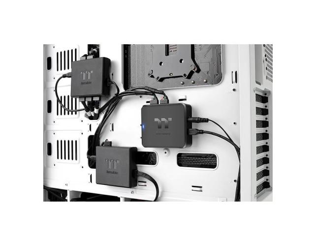 Hub USB intern Thermaltake H200